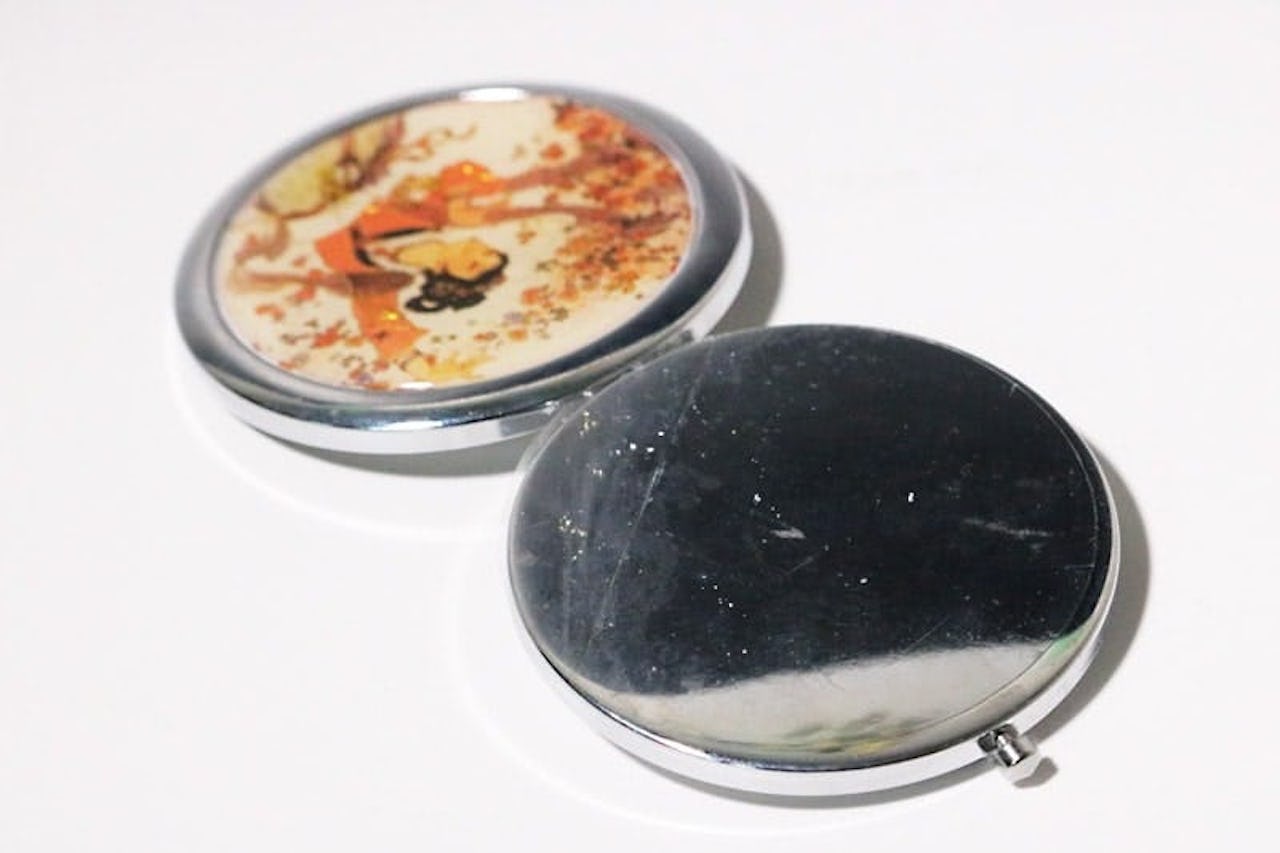 手鏡の修理に使用した「ガラスミラー」(4)