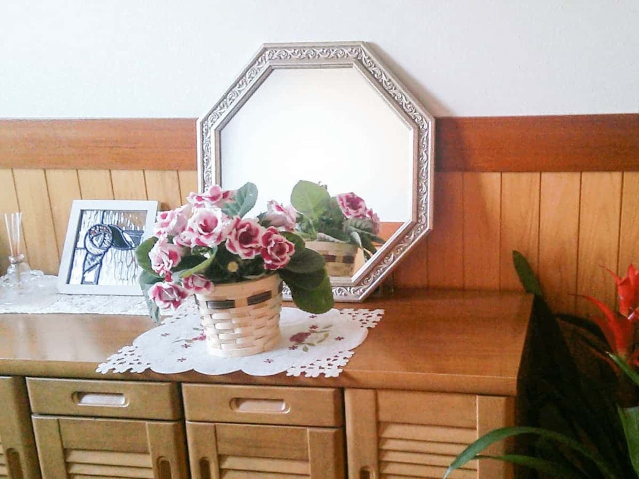 玄関に設置した八角形のアンティークミラー-2