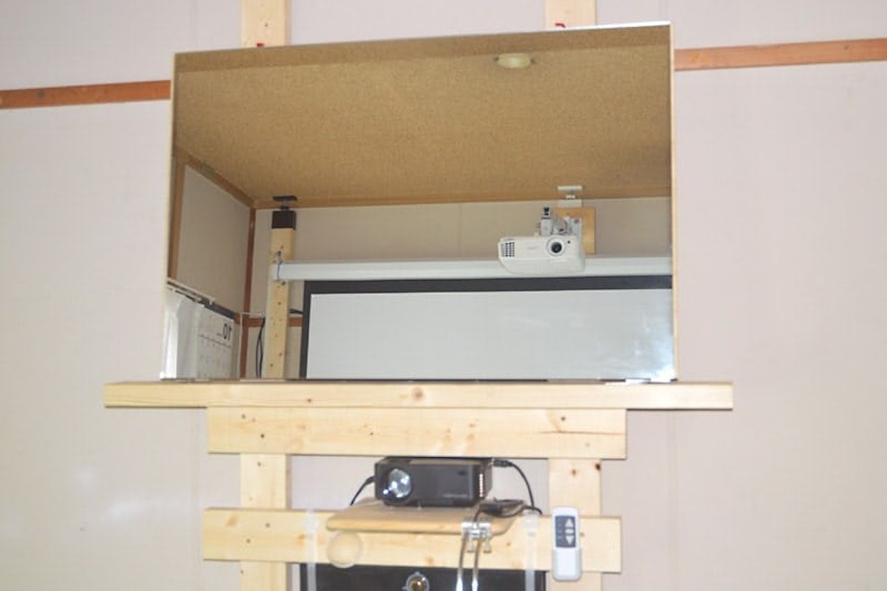 プロジェクターの反射鏡に使用した「規格ミラー」(1)