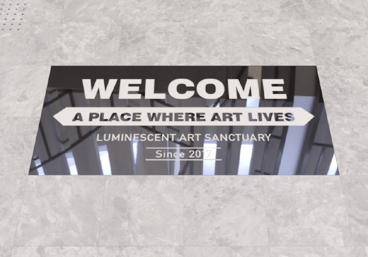 鏡の裏面からエッチングして文字部分を「銀抜き加工」した事例