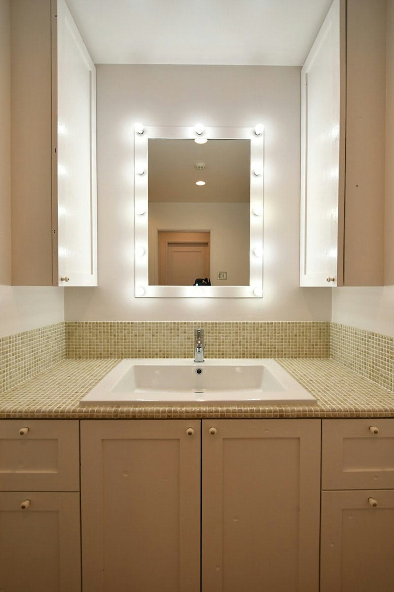 女優ミラーに使用した「普通ミラー」(2)