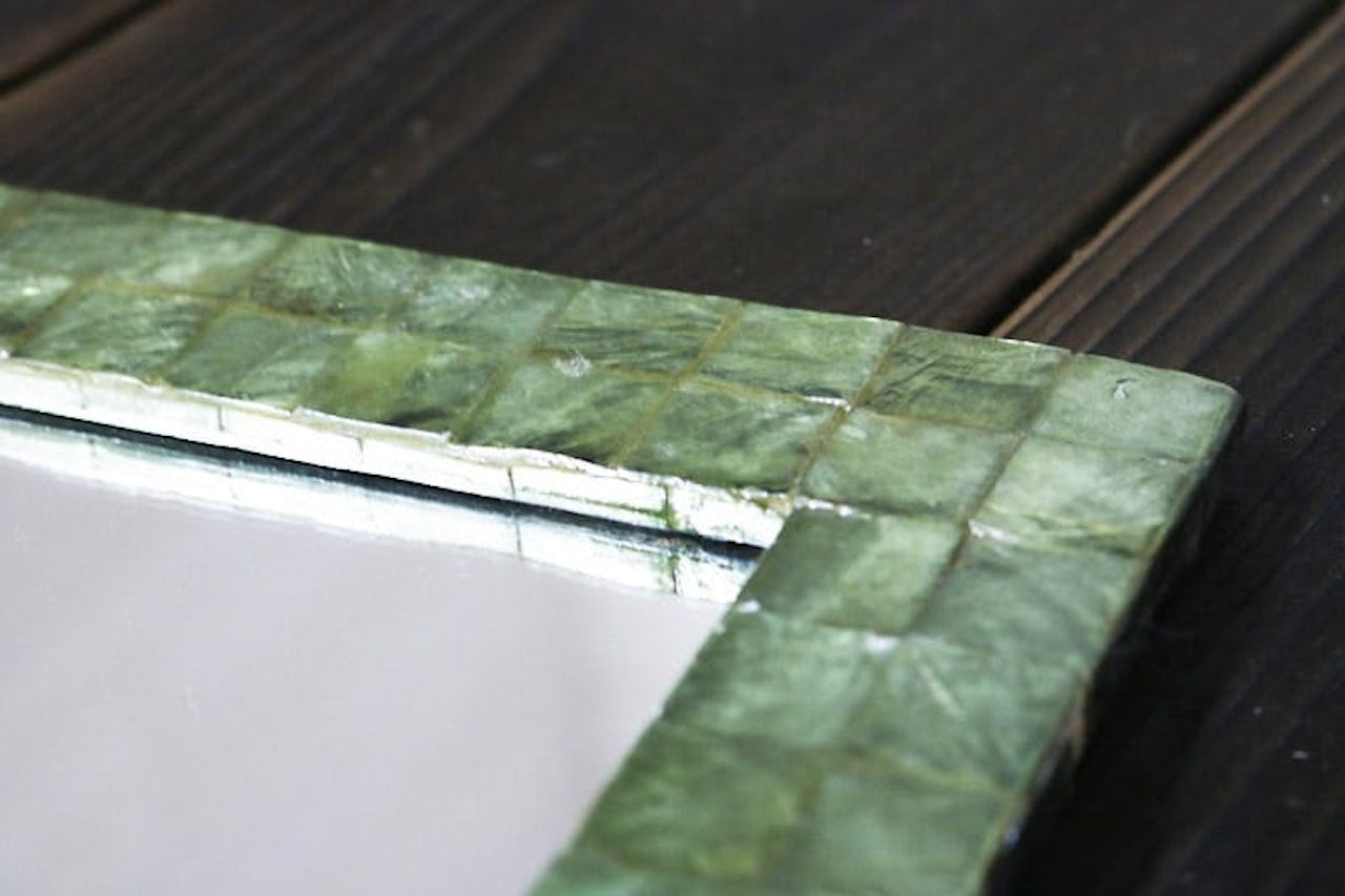 割れてしまったインテリアミラーに使用した「普通ミラー」(4)