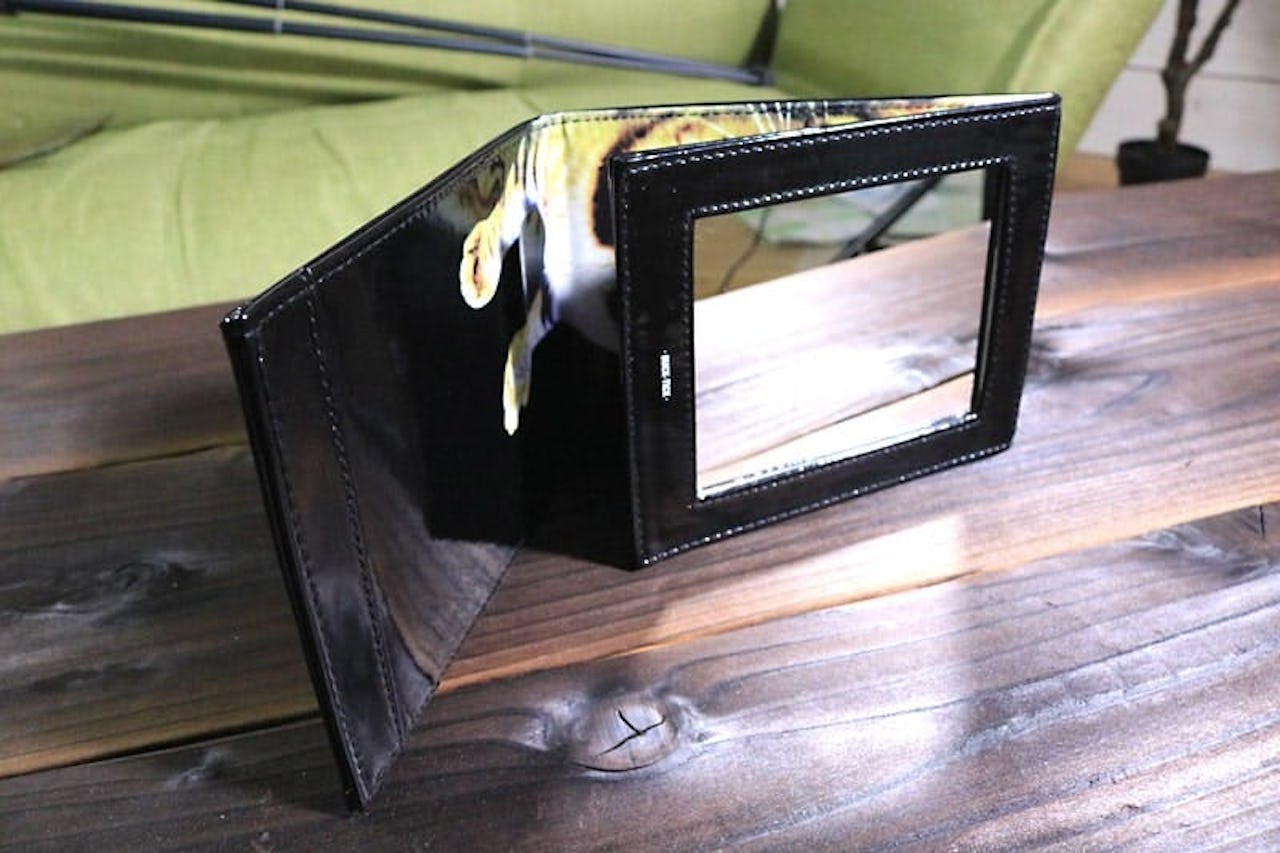 ライブグッズの折りたたみ式鏡の修理に使用した「ガラスミラー」(4)