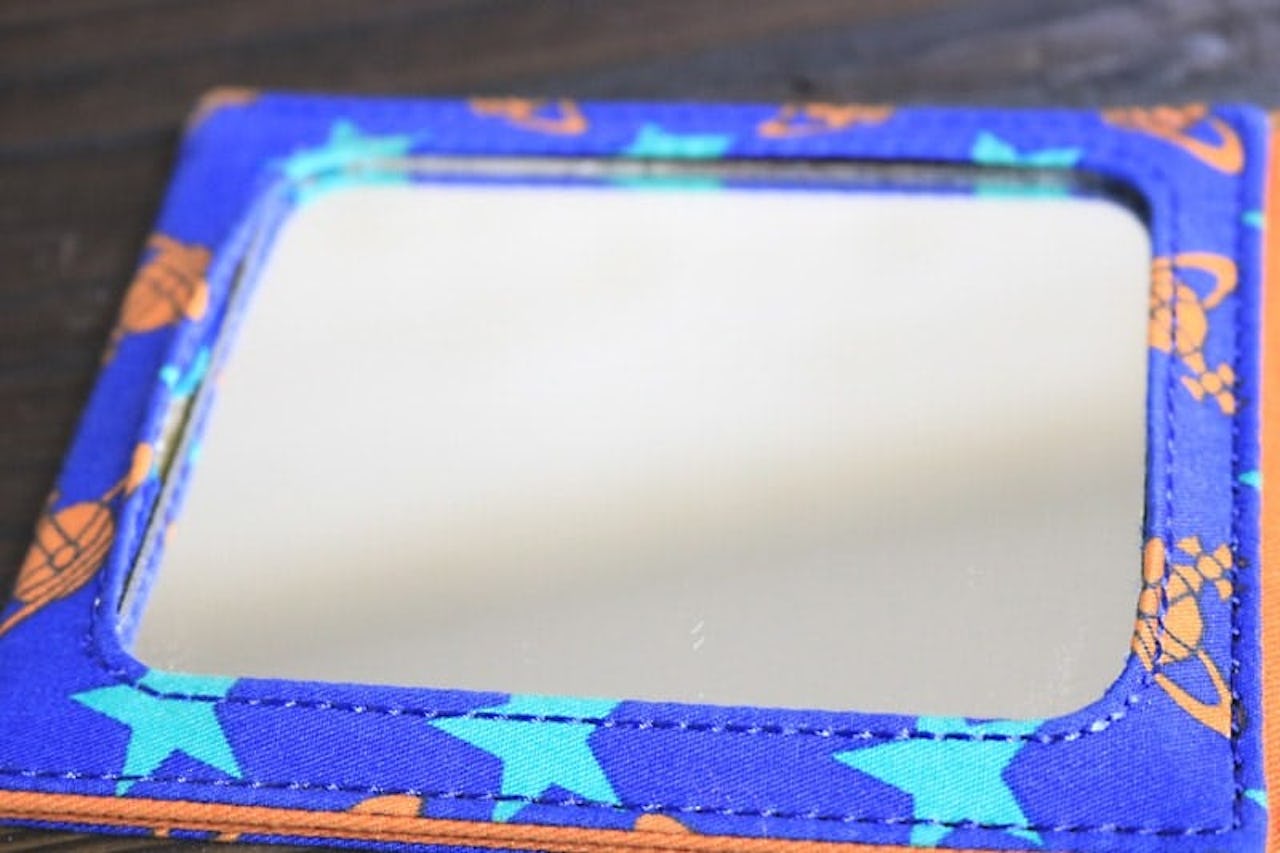 Vivienne Westwoodの折りたたみミラーに使用した「ガラスミラー」(3)