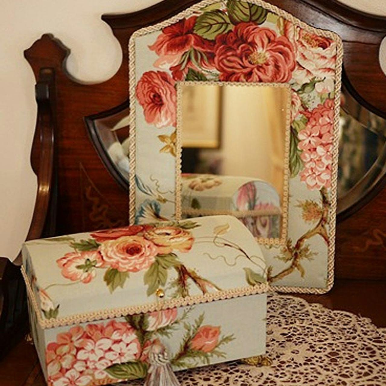 カルトナージュに鏡を使用した事例-6