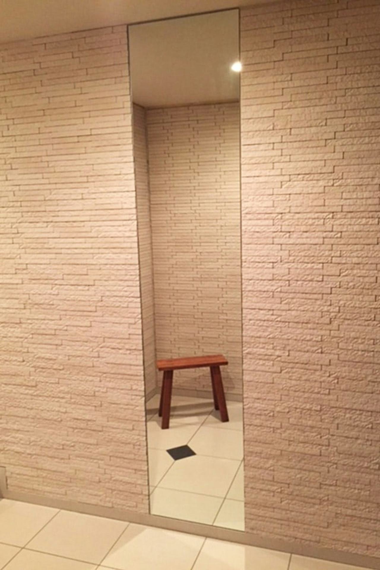 玄関の姿見に使用した「普通ミラー」(4)