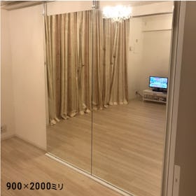 ダンス用 つっぱりミラー - 使用事例:ご自宅でのダンス練習用の鏡に