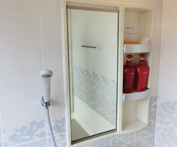 浴室鏡を防湿ミラーHGに交換 フレームにレール状の金具／B様(2)