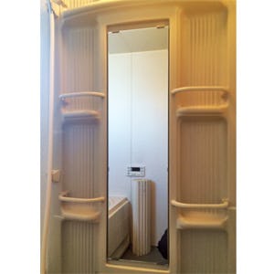 鏡の取り付け・交換の施工出張の事例 - 浴室用の鏡(防湿ミラー)(Y様)