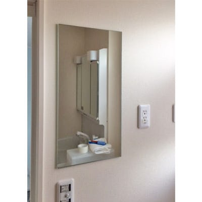 鏡の取り付け・交換の施工出張の事例 - 脱衣場の姿見(Y様)