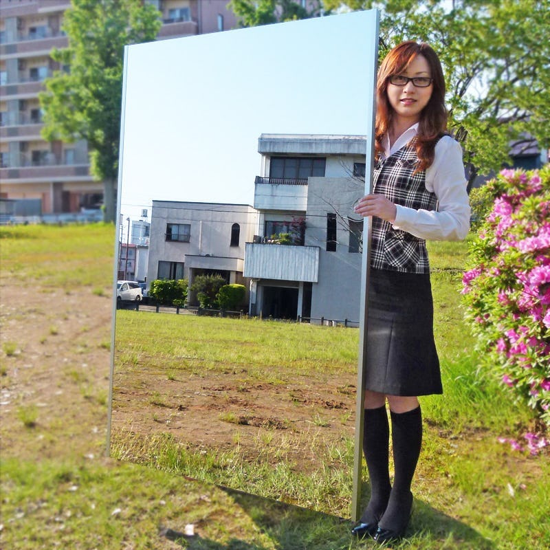 学校・ダンス部用のミラー - フィルムミラーは体育館以外での使用におすすめ