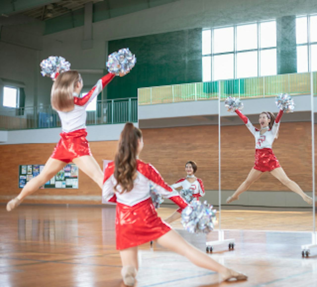 ダンス練習用 全身鏡の選び方:鏡の専門店が解説