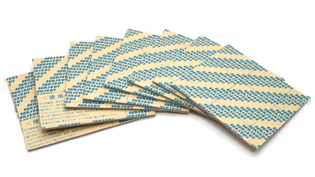 横長の洗面鏡の取り付けに使える接着剤「ミラーマット(鏡専用強力両面テープ)」