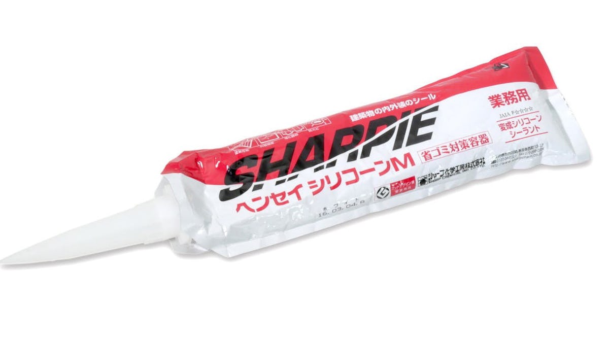 横長の洗面鏡の取り付けに使える接着剤「ミラーボンド」