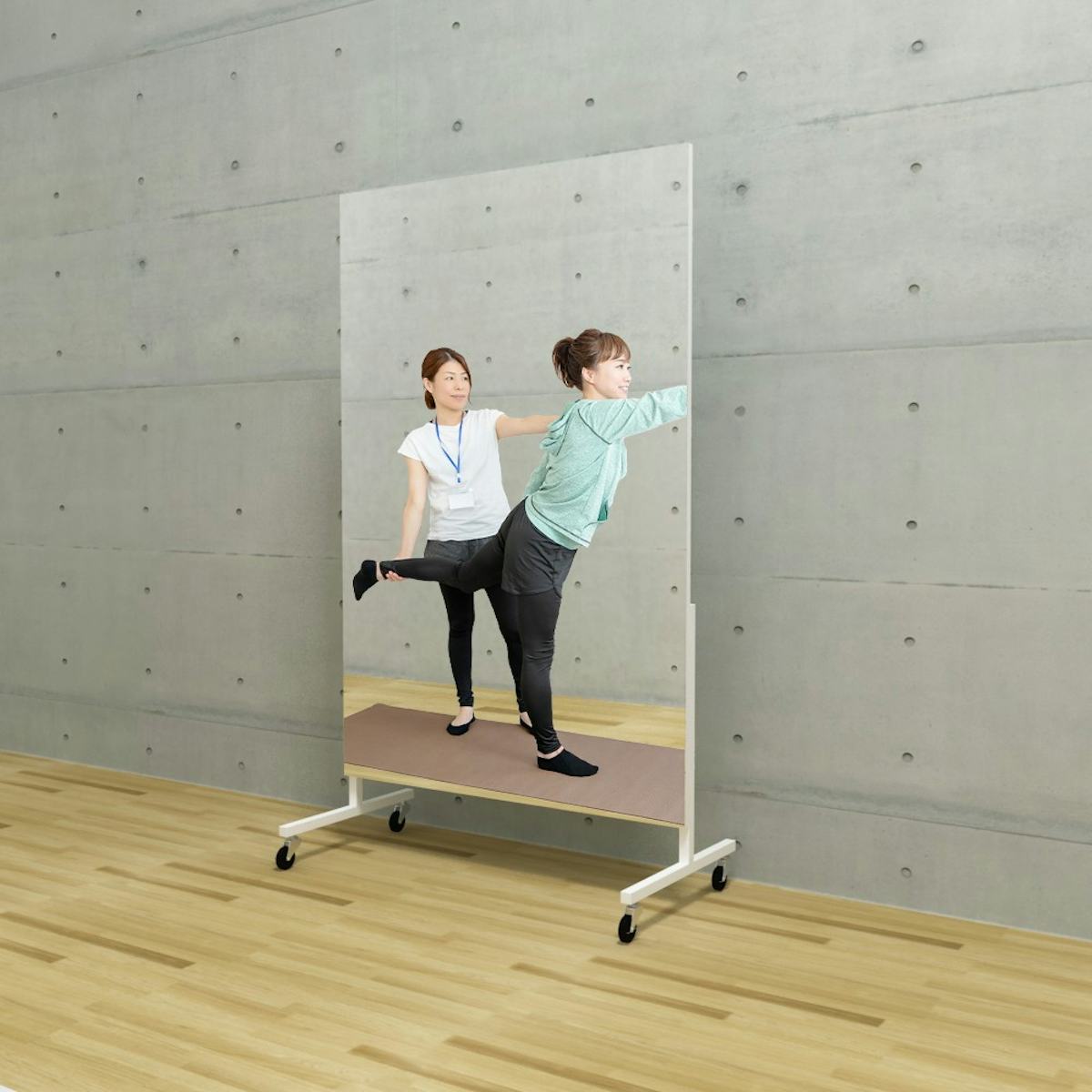 スタジオタイプの可動式ミラー