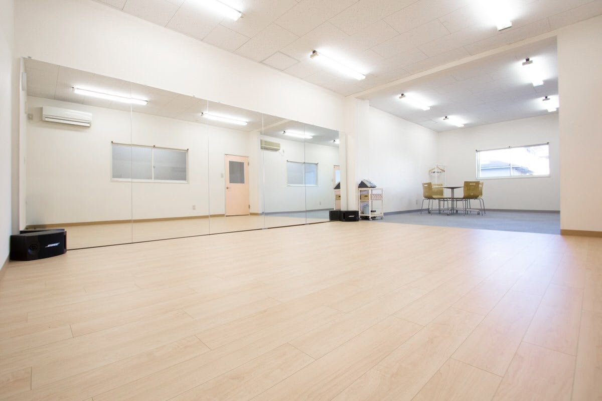 ダンススクールに大型鏡をDIY(3)