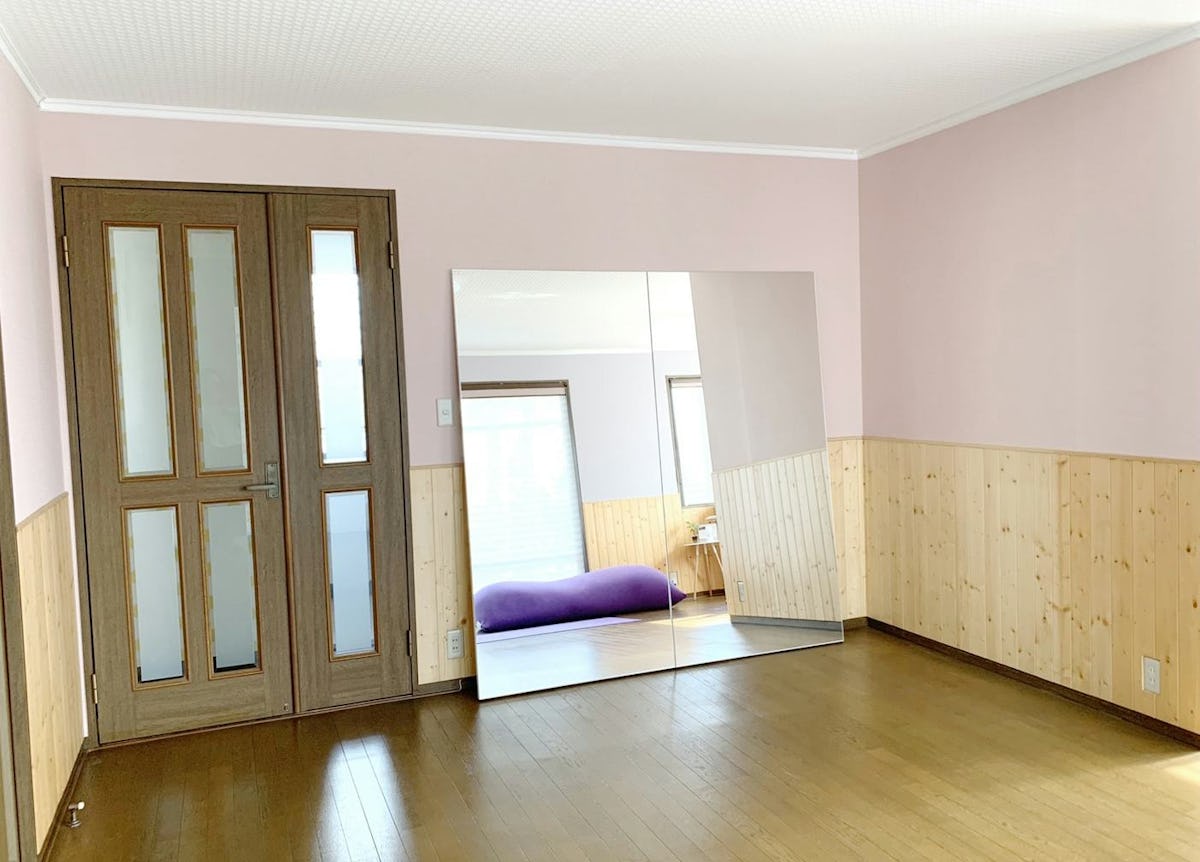 リビングでのダンス練習用にミラーをDIY(1)