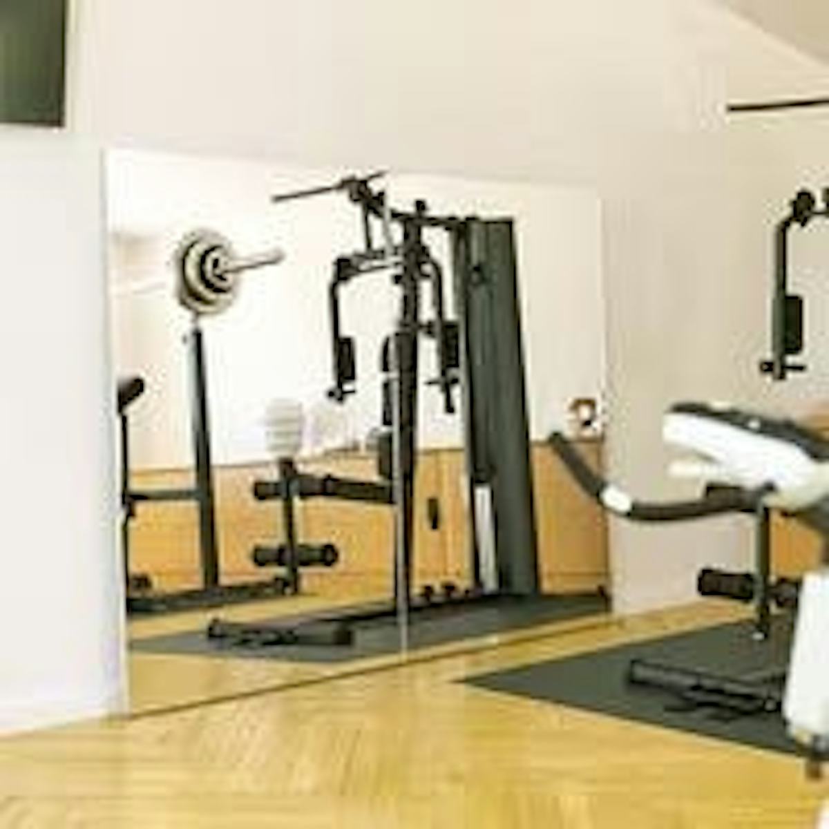 自宅に設置した割れないフィルムミラー