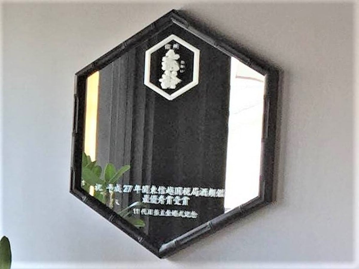 店舗の総書記ミラーに使用した和風のアンティークミラー-2