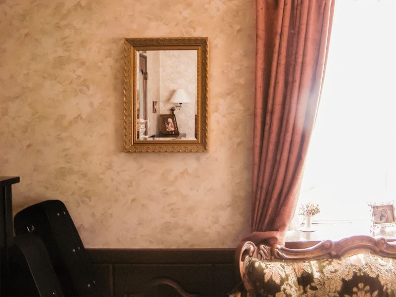 ゴージャスな装飾鏡に！バロック調ミラーシリーズ「G-20051」を使用した事例