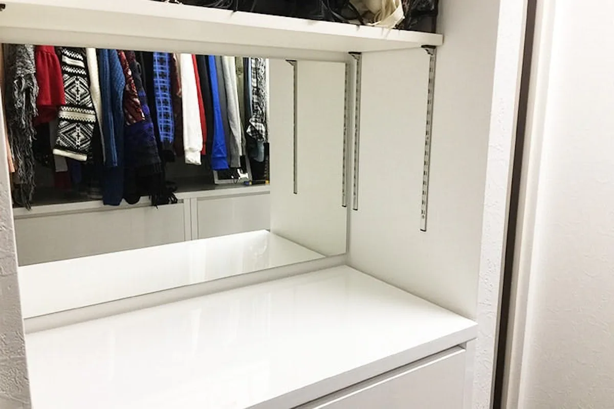 ウォークインクローゼットに横長鏡を設置／K様