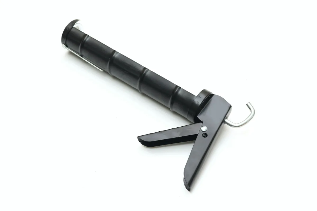 シリコン押し出し用コーキングガン