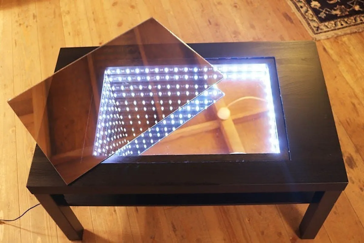 インフィニティミラーテーブル