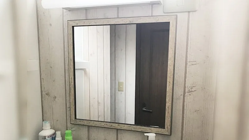 オーダーサイズでピッタリ！「アンティークミラー」をリフォームした洗面所に設置 (千葉県流山市 A様)