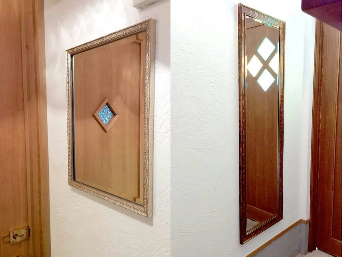 トイレと玄関に設置されたアンティークミラー
