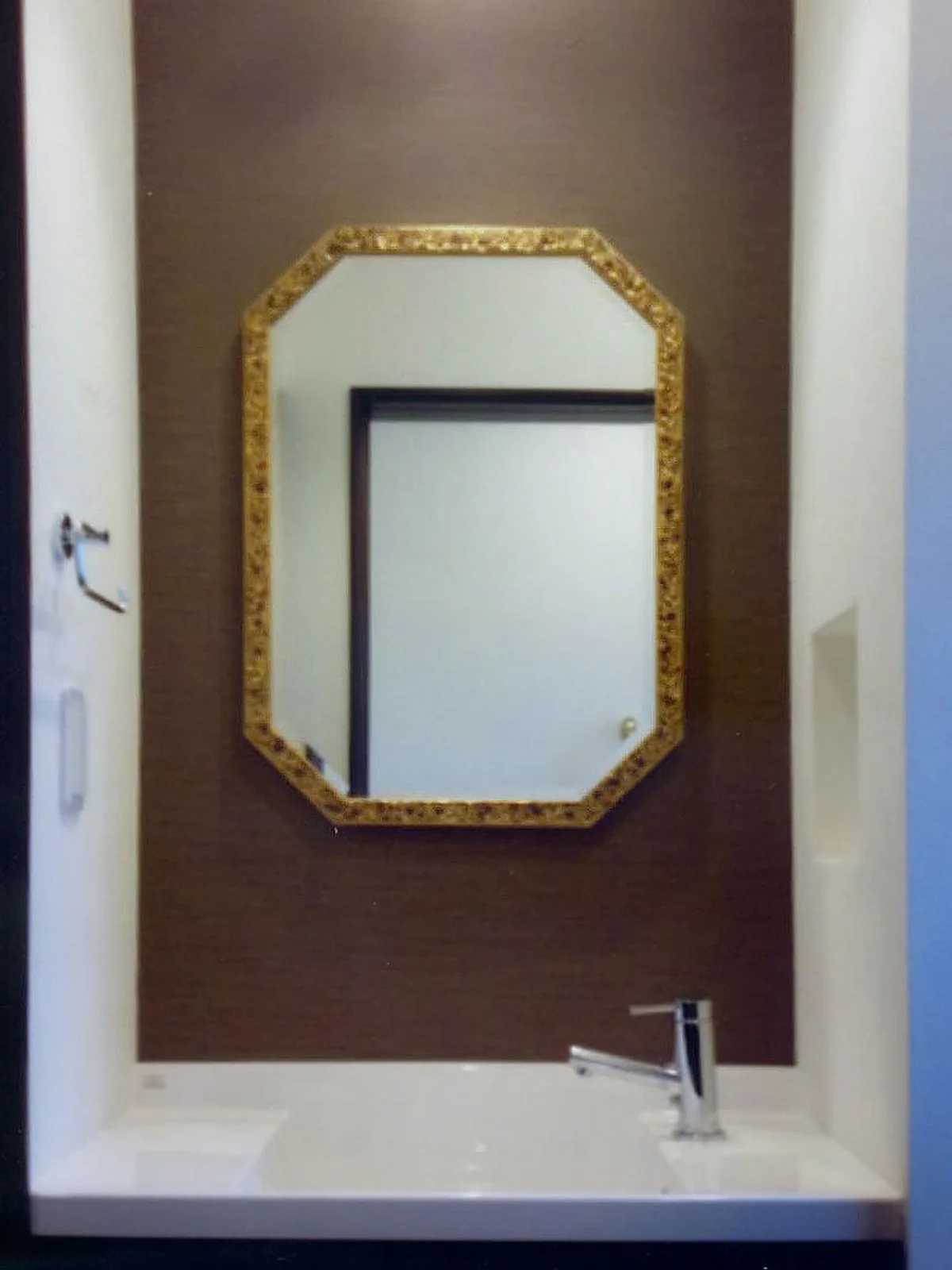 洗面所に使用したアンティークミラー(C-31011)