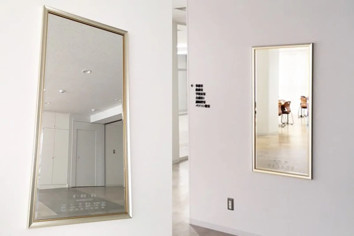 看護学校の寄贈ミラーに使用したアンティークミラー