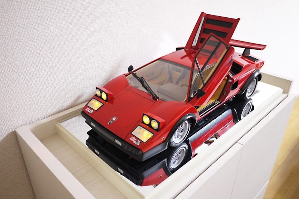 車模型の台座に使用した「シールミラー」(2)