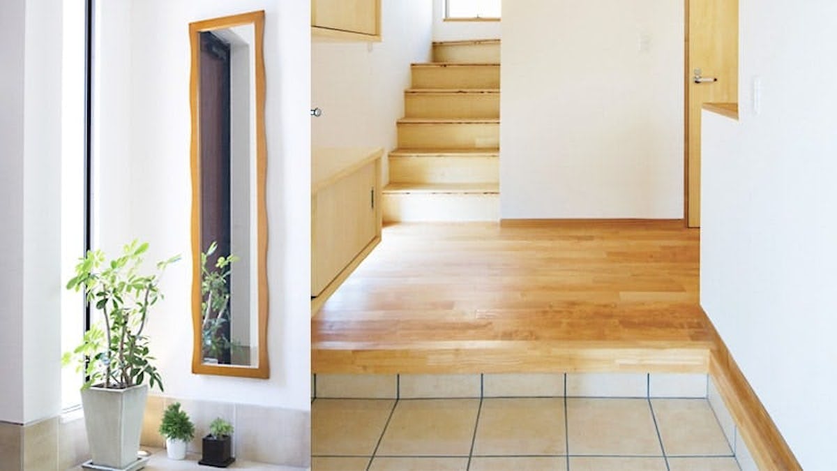 お客様事例 : お出かけ前の身だしなみチェック！玄関の姿見に「普通ミラー」を設置した事例6選