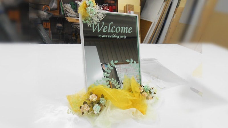 「ガラスミラー」を使用して自作のウェルカムボードを製作した事例(千葉県柏市 N様)