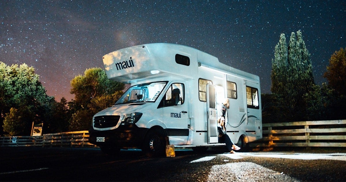 お客様事例 : キャンピングカーのクローゼットに「アルミミラー」を設置した事例(栃木県那須郡 I様)