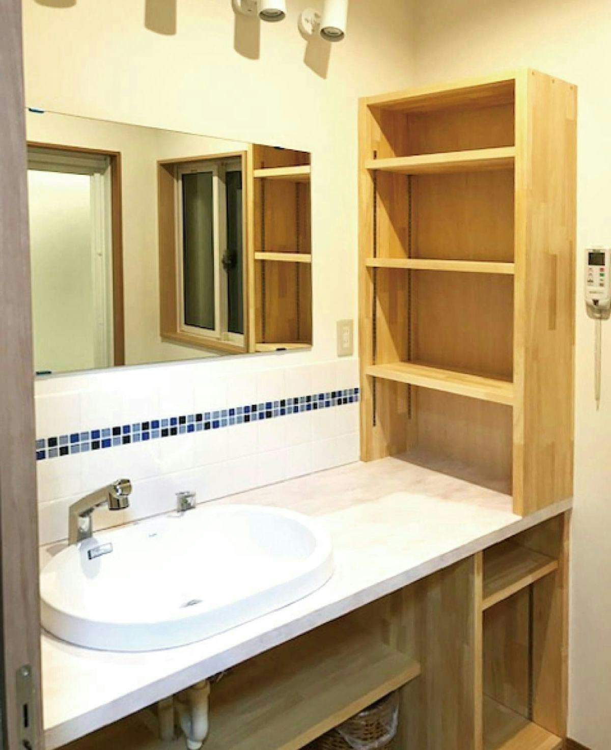 洗面台の横長鏡に規格サイズをご注文／N様