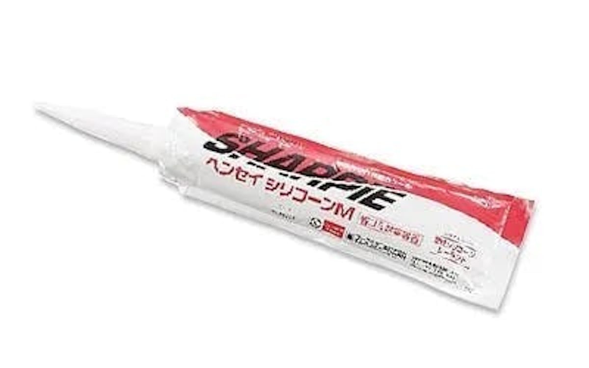 横長の洗面鏡の取り付けに使える接着剤「ミラーボンド」