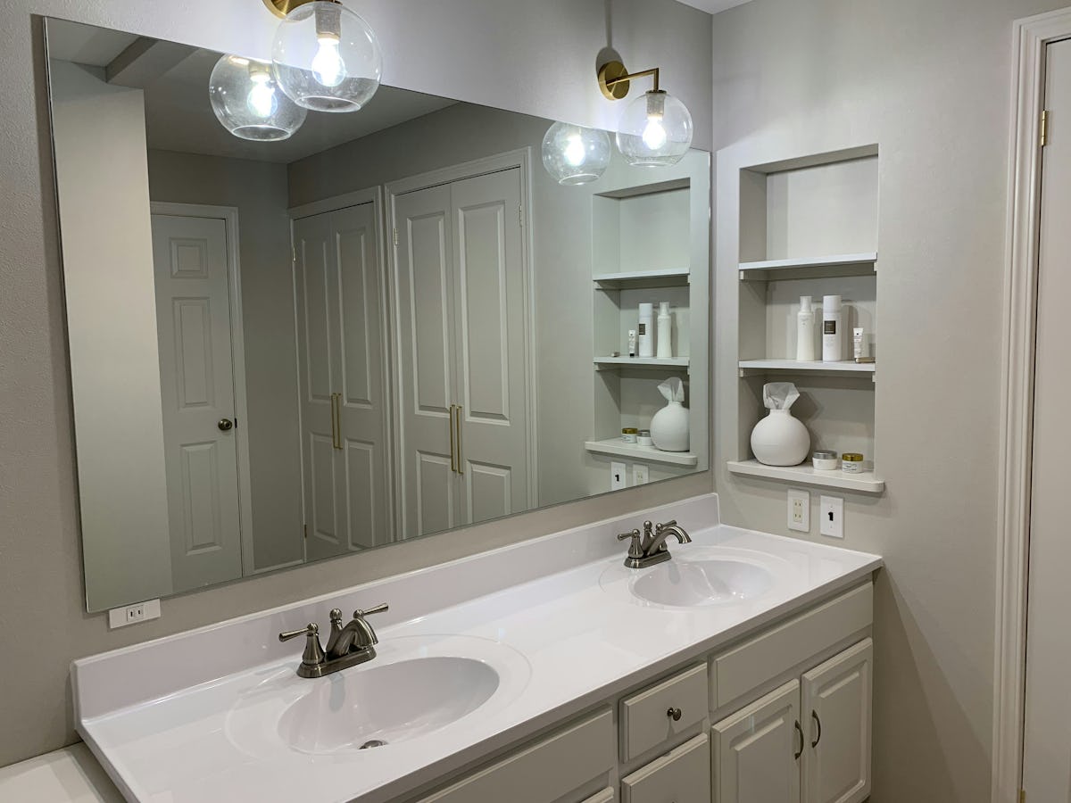 洗面台の横長鏡をサイズオーダー／M様